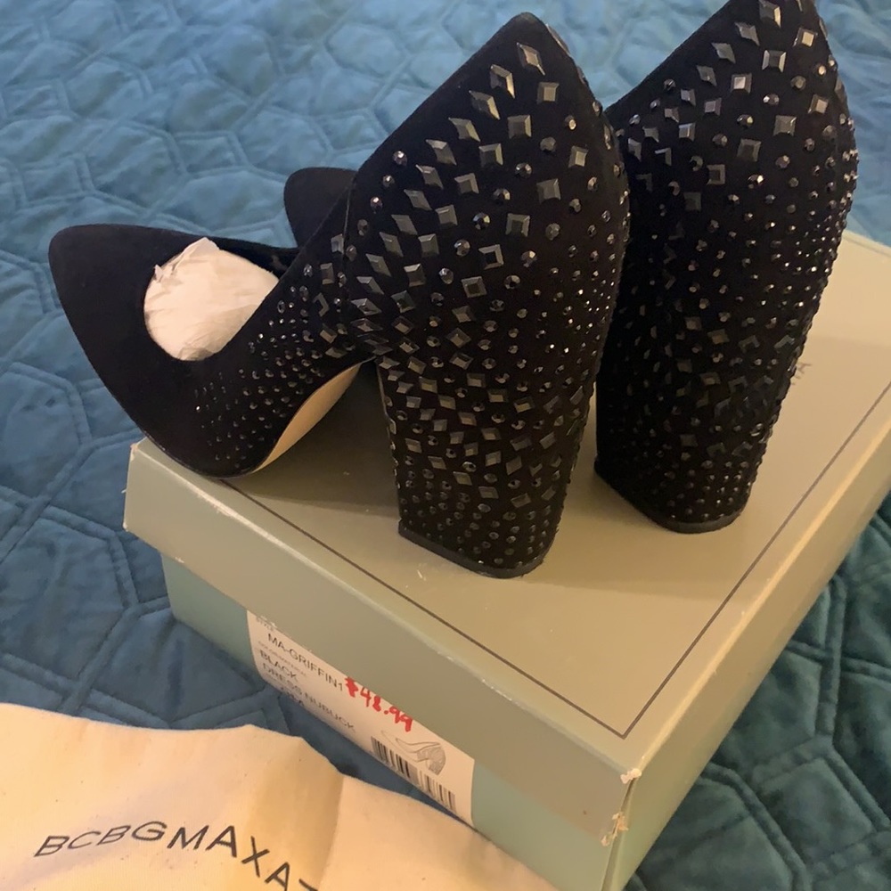 BCBG MAXAZARIA STUDDED block heel pumps - Picture 4 of 7